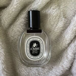 Refillable Lombre Dans Leau